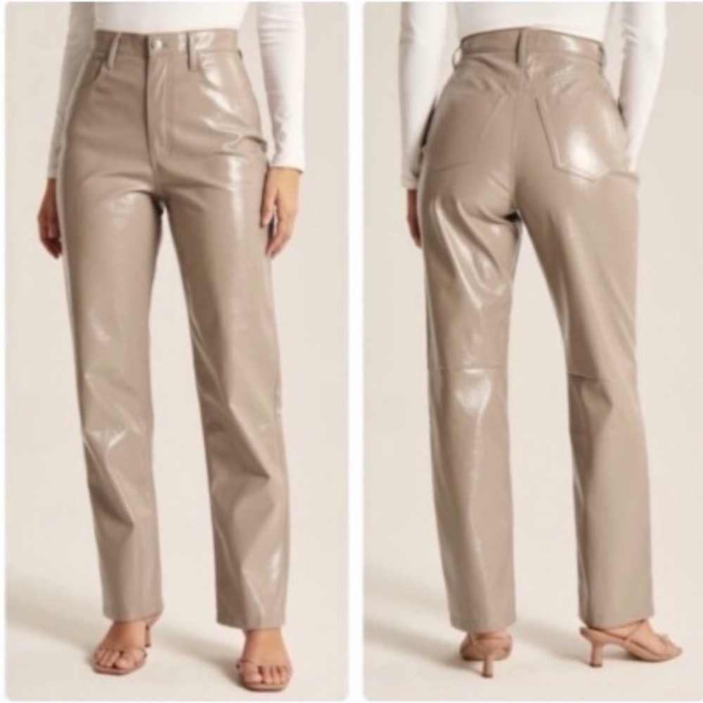 Abercrombie & Fitch 32/14 The 90’s Straight Ultra High Ride Curve Love
